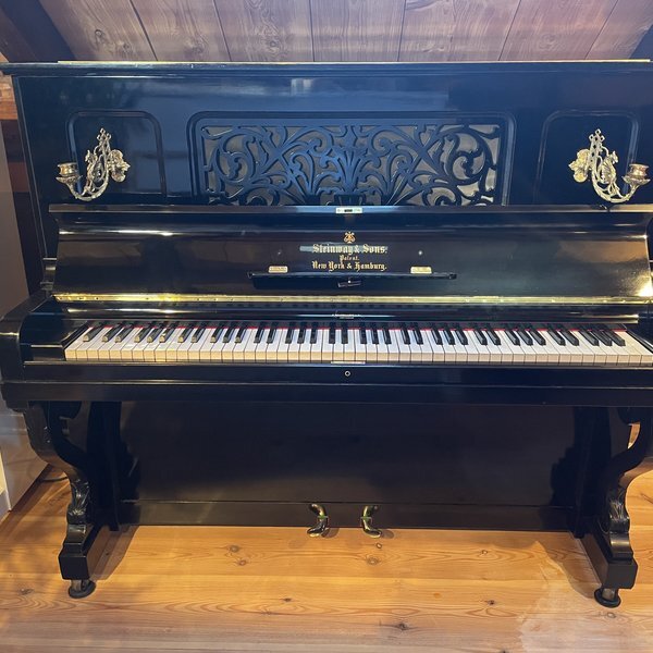 1906-steinway-k132-3.jpg