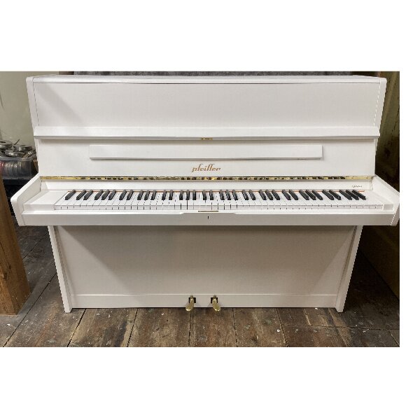 pfeiffer-pianojpg